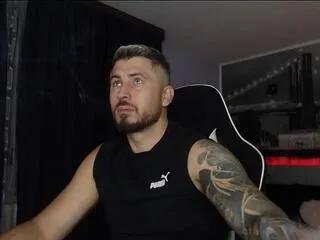 Offline andy_nice on Flirt4Free