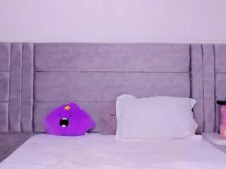 Offline ariana_gilmore on Flirt4Free