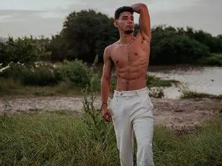 Offline artur_blaze on Flirt4Free