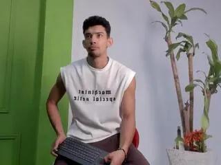 Offline artur_blaze on Flirt4Free