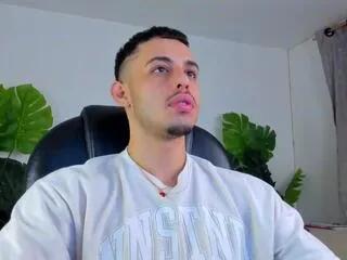 Freechat austin_col on Flirt4Free