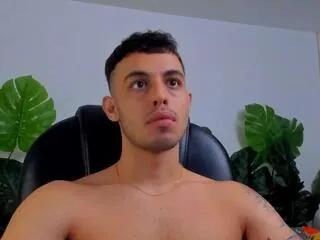 Freechat austin_col on Flirt4Free