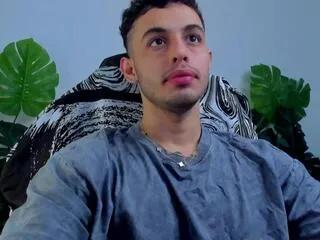 Freechat austin_col on Flirt4Free