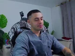 Freechat austin_col on Flirt4Free