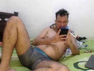 Offline axel_navas on Flirt4Free