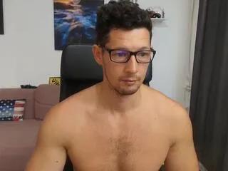 Offline brutus_k on Flirt4Free