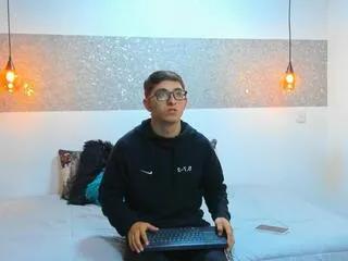 Offline calvin_hunter on Flirt4Free