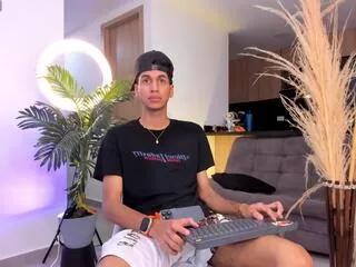 Offline camilo_riivera on Flirt4Free