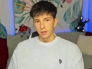 Offline charlie_florenzi on Flirt4Free