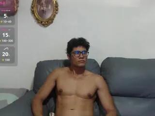 Offline charlton_avila on Flirt4Free