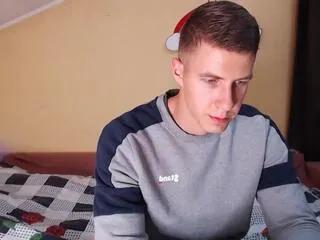 Offline chris_brien on Flirt4Free