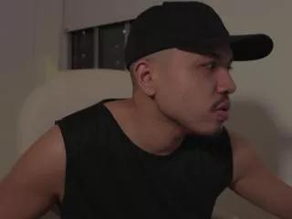 Offline christian_harris on Flirt4Free