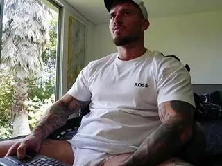 Offline dimitri_sullivan on Flirt4Free