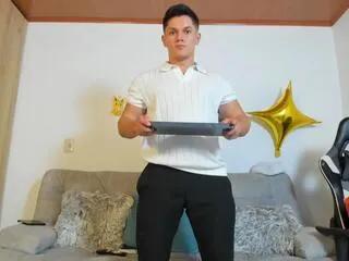 Freechat erick_wallace on Flirt4Free