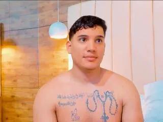 Offline esteban_morenoo on Flirt4Free