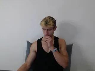 Offline evan_richmond on Flirt4Free