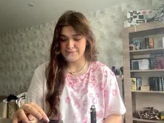 Freechat frieda_ringwood on Flirt4Free