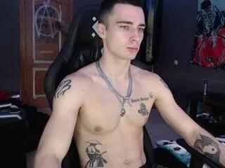 Offline greg_locke on Flirt4Free