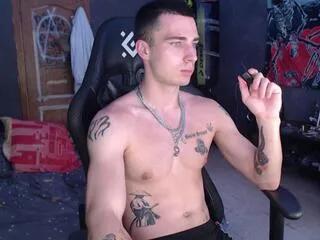 Offline greg_locke on Flirt4Free