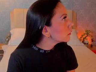 Freechat isa_raven on Flirt4Free