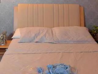 Freechat isa_raven on Flirt4Free