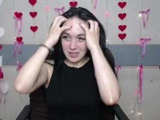 izzie_paige on Flirt4Free 