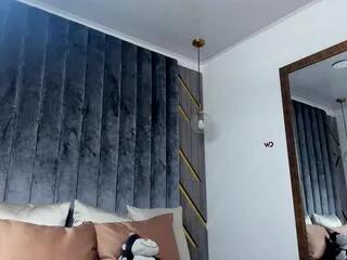 Offline james_whiite on Flirt4Free