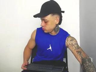 Offline jhon_carell on Flirt4Free