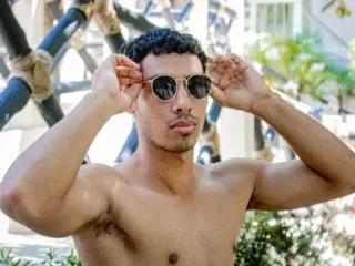 Offline jhosep_hamilton on Flirt4Free
