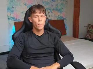 Freechat johnny_october on Flirt4Free