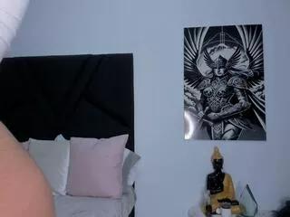 Offline julieth_taylorr on Flirt4Free