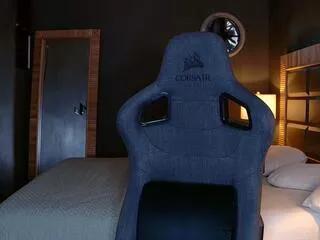 Offline justin_hilton on Flirt4Free