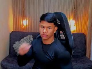 Offline kalvin_walker on Flirt4Free