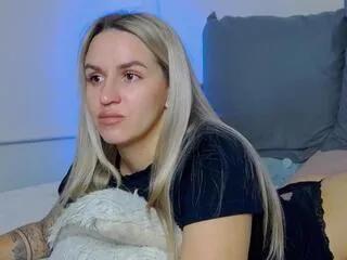 kira_mae — Freechat on Flirt4Free