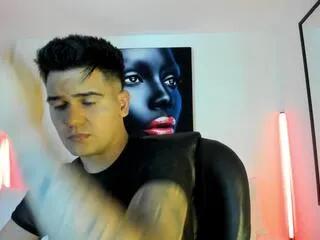 Offline lenyn_max on Flirt4Free