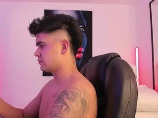 Offline lenyn_max on Flirt4Free