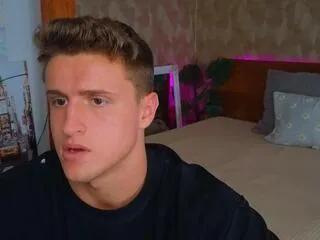 Offline leo_cavalli on Flirt4Free