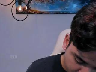 Offline lord_mackhenzy on Flirt4Free