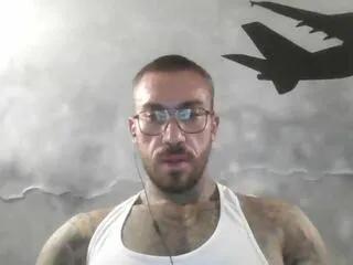 Freechat lucias_crawford on Flirt4Free