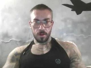 Freechat lucias_crawford on Flirt4Free