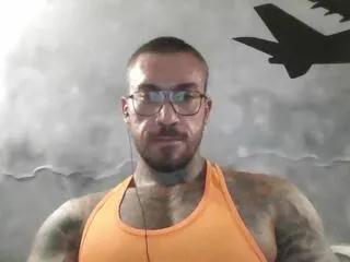 Freechat lucias_crawford on Flirt4Free