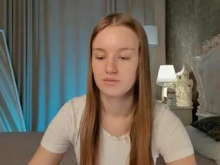Freechat lucy_di on Flirt4Free