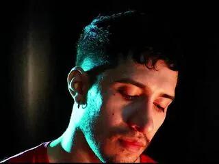 Freechat marcus_fenixxx on Flirt4Free