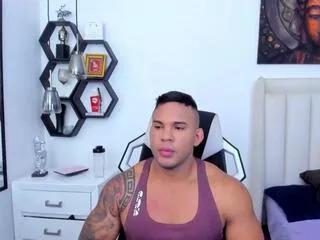 Offline matthew_santos on Flirt4Free