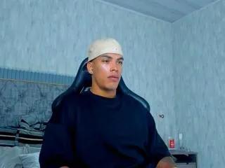 Offline max_mayers on Flirt4Free