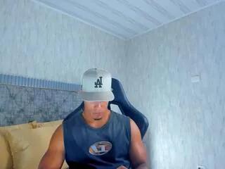 Offline max_mayers on Flirt4Free