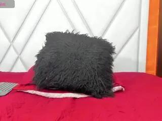 Offline mia_kleim on Flirt4Free