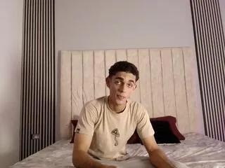 Offline nathan_shimmer on Flirt4Free