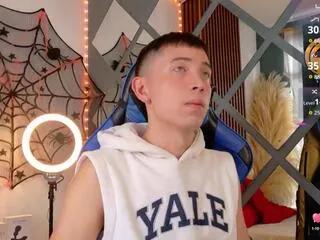 Offline naughty_scott on Flirt4Free