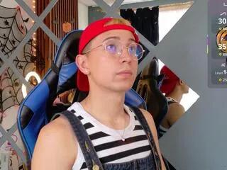 Offline naughty_scott on Flirt4Free